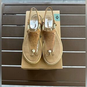 Sperry Calla Jade Tan Size 6